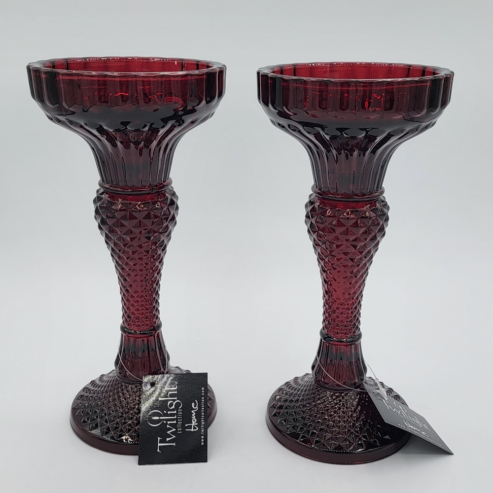 Glass Pillar Candle Holders Pair NWT #2790